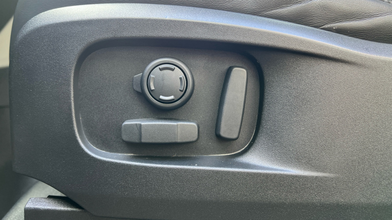 Land Rover Defender 2.0 D240 HSE 110 5dr Auto [6 Seat] Diesel Estate